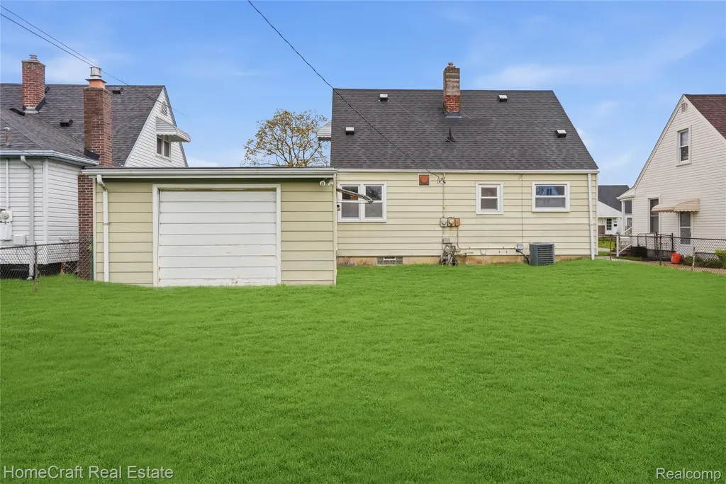 28629 James Street Garden City City MI 48135