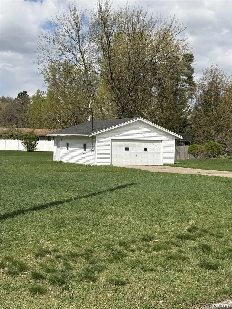 6912 Lynn Ann Drive Georgetown Charter Township MI 49426