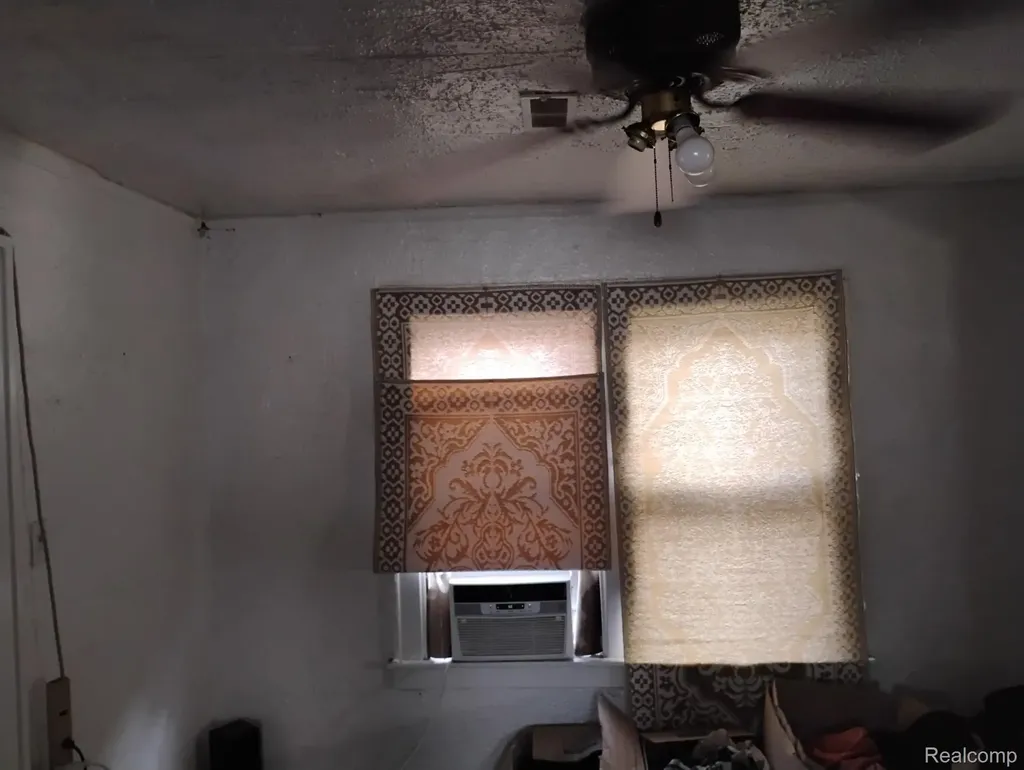 15338 Baylis Street Detroit City MI 48238