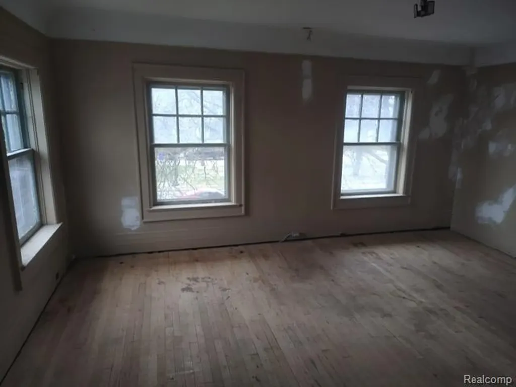 1553 W Boston Boulevard Detroit City MI 48206