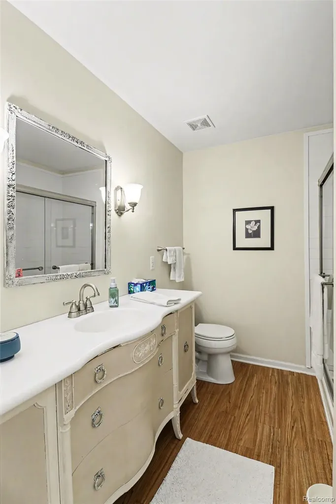 534 Dockside Circle Holly Township MI 48442