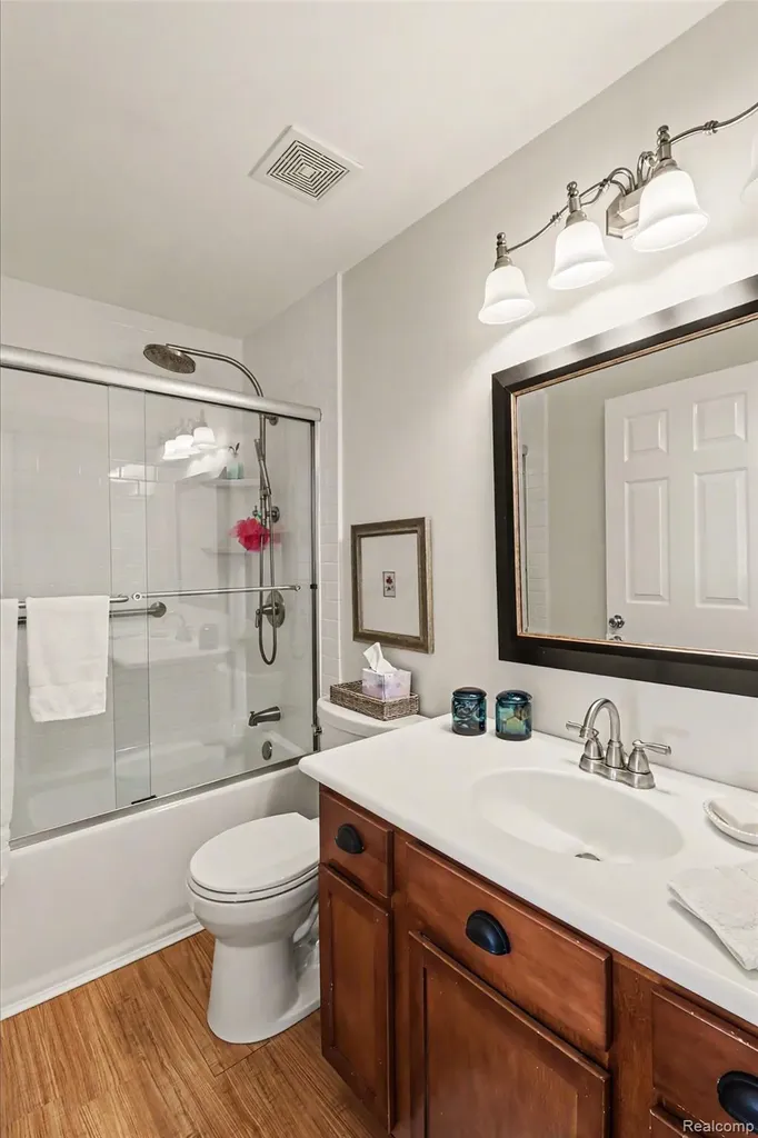534 Dockside Circle Holly Township MI 48442