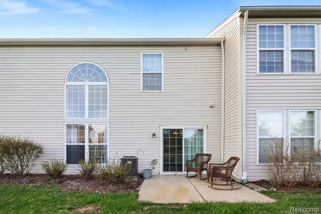 534 Dockside Circle Holly Township MI 48442