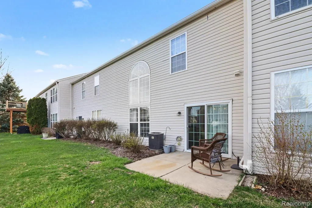 534 Dockside Circle Holly Township MI 48442