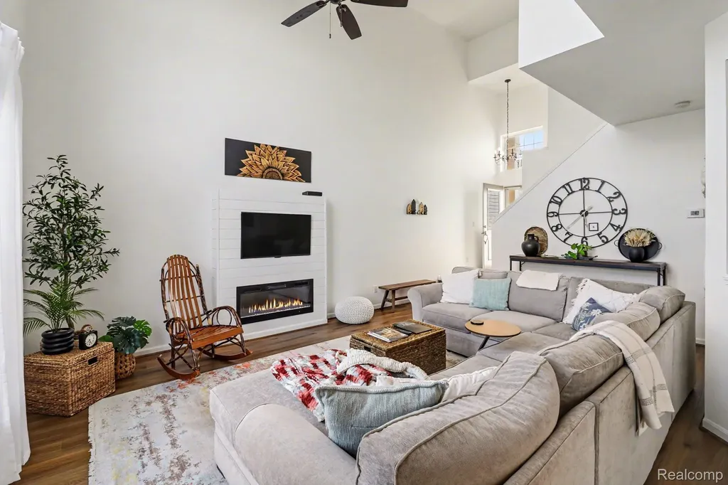 534 Dockside Circle Holly Township MI 48442