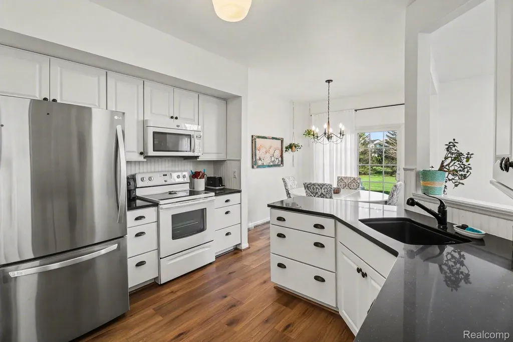 534 Dockside Circle Holly Township MI 48442