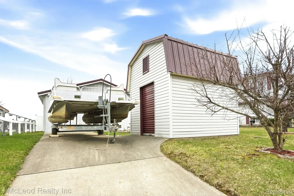 3021 Huston Drive Millington Township MI 48746
