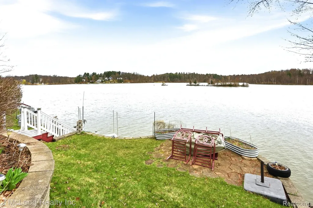 3021 Huston Drive Millington Township MI 48746