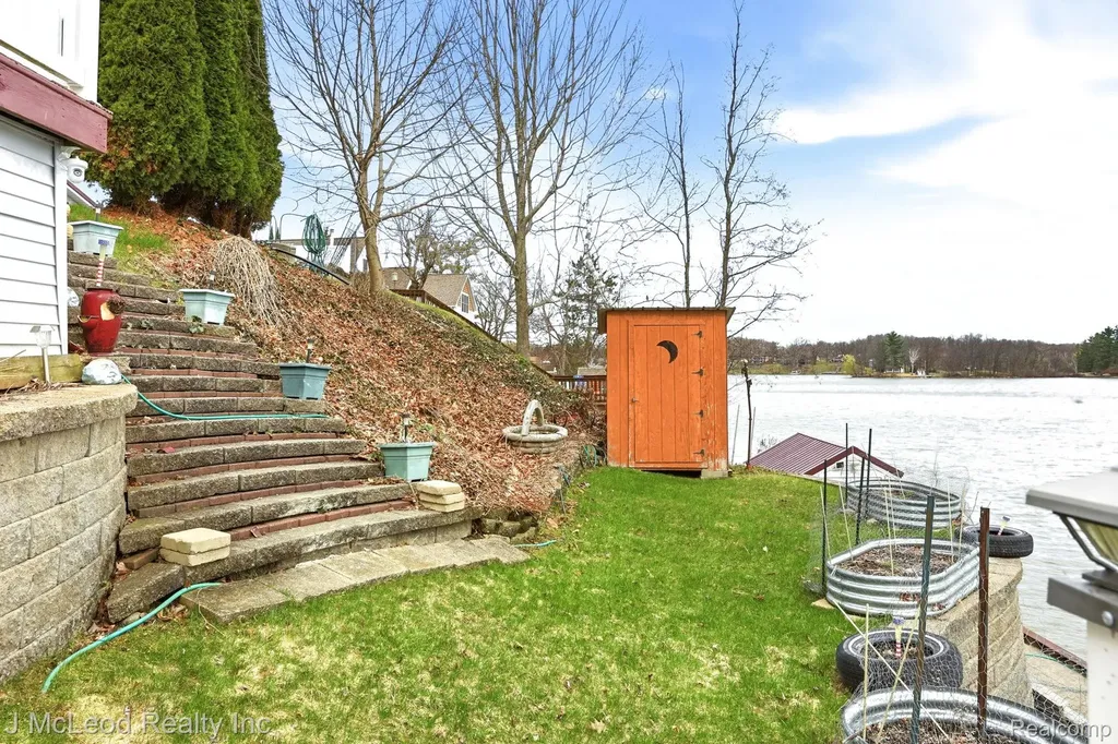 3021 Huston Drive Millington Township MI 48746