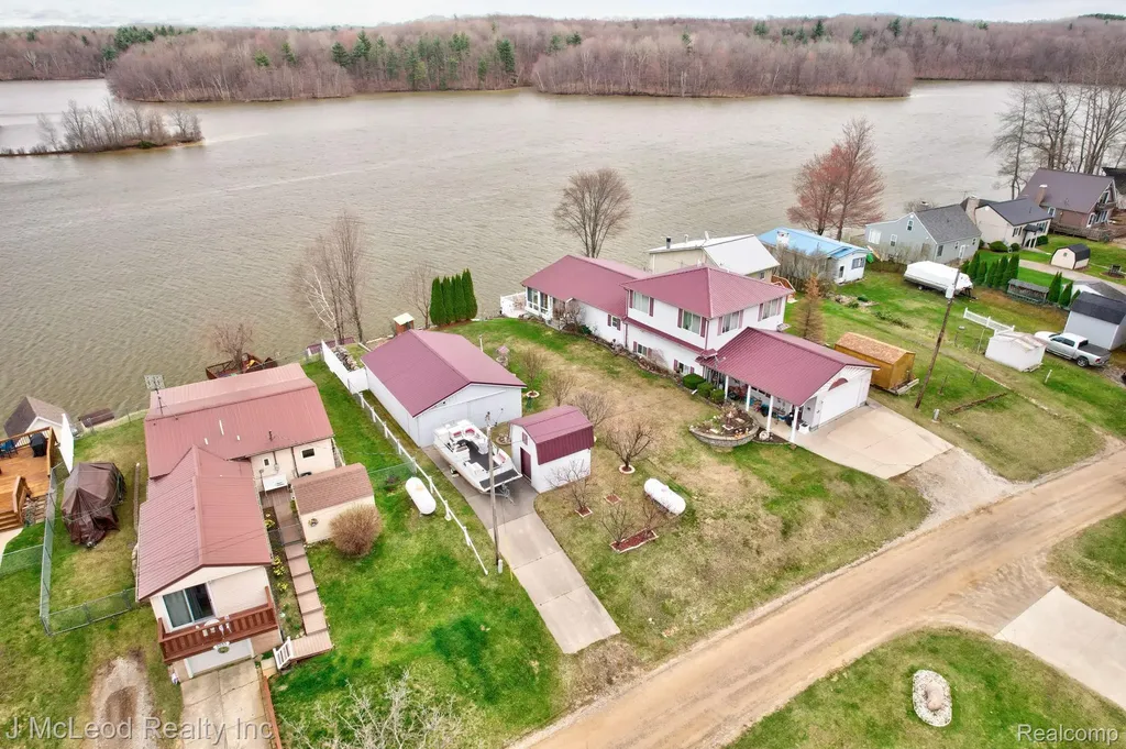 3021 Huston Drive Millington Township MI 48746