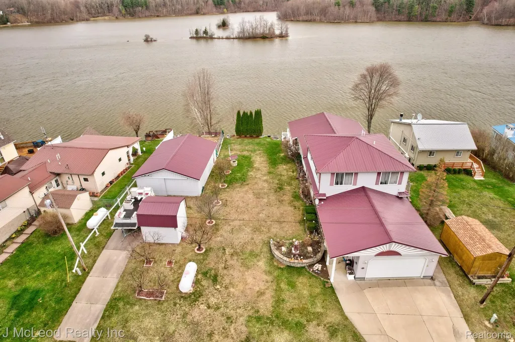 3021 Huston Drive Millington Township MI 48746