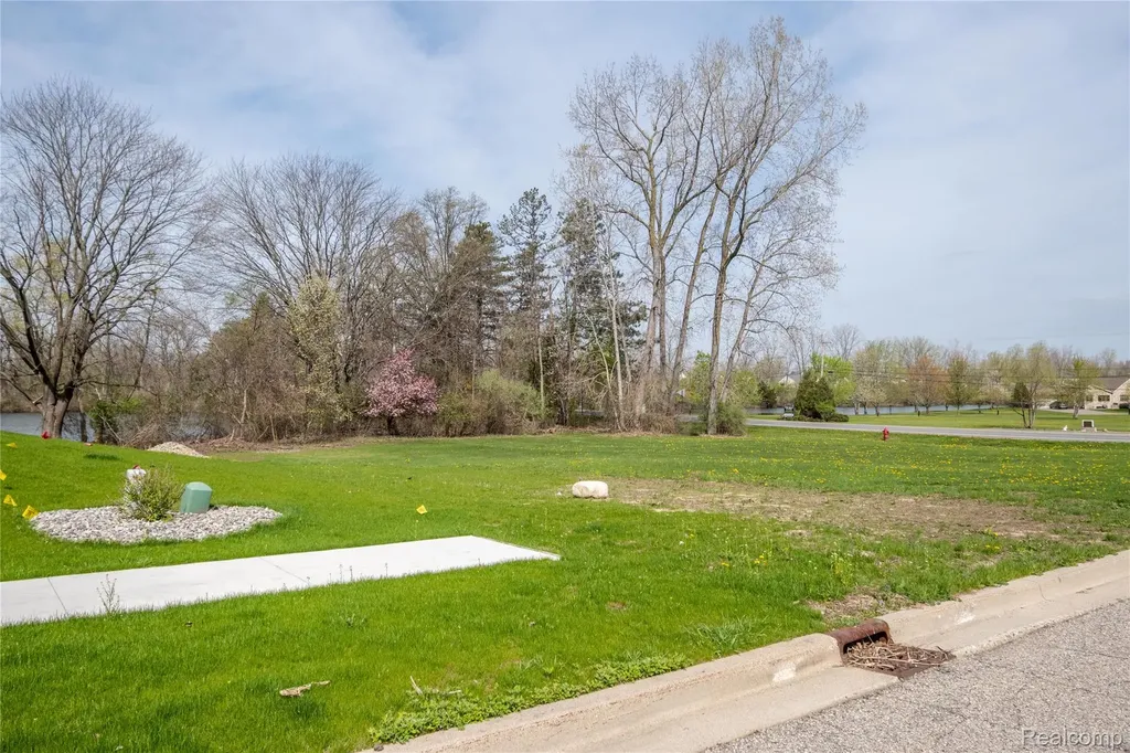 2745 Maritime Drive Delhi Charter Township MI 48911