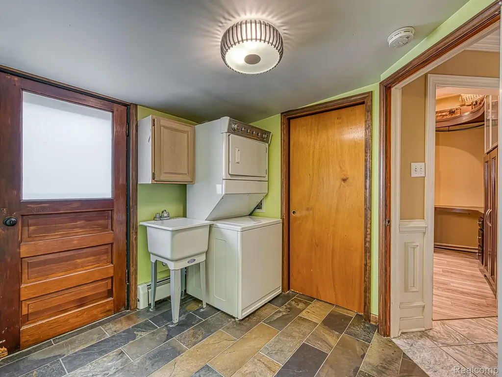 557 Alfred Street Columbia Township MI 49230