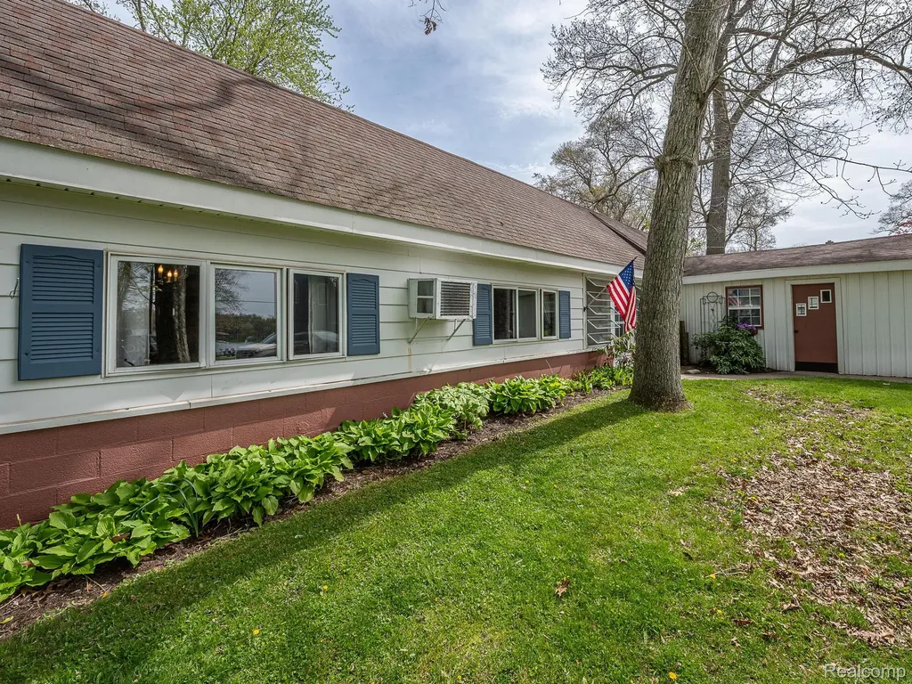 557 Alfred Street Columbia Township MI 49230