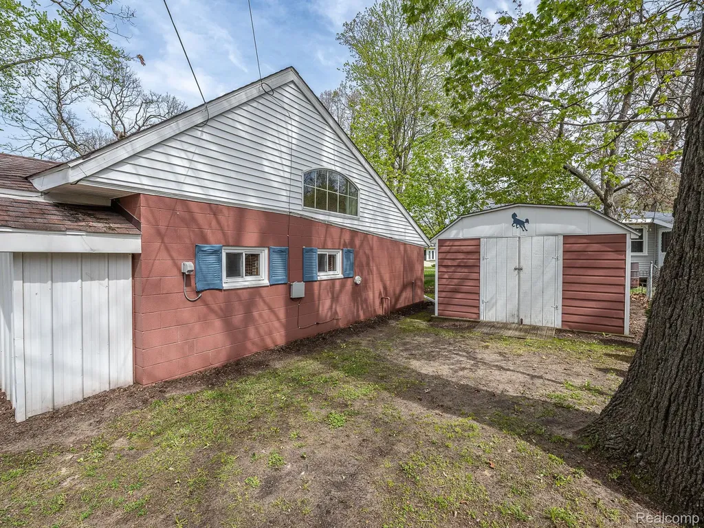 557 Alfred Street Columbia Township MI 49230