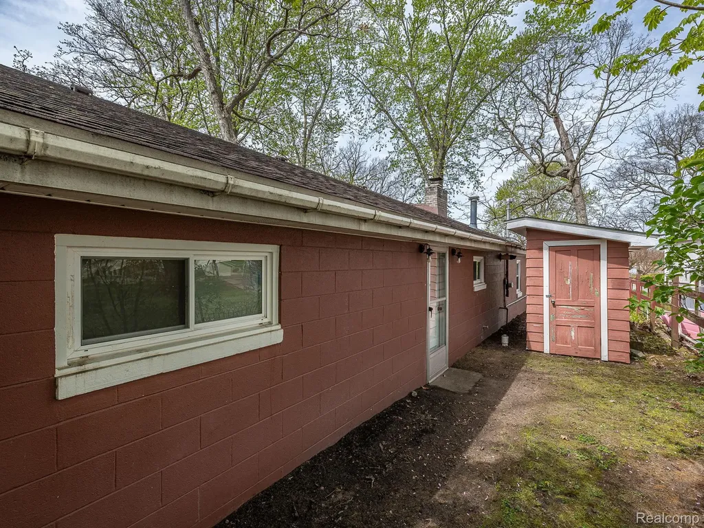557 Alfred Street Columbia Township MI 49230