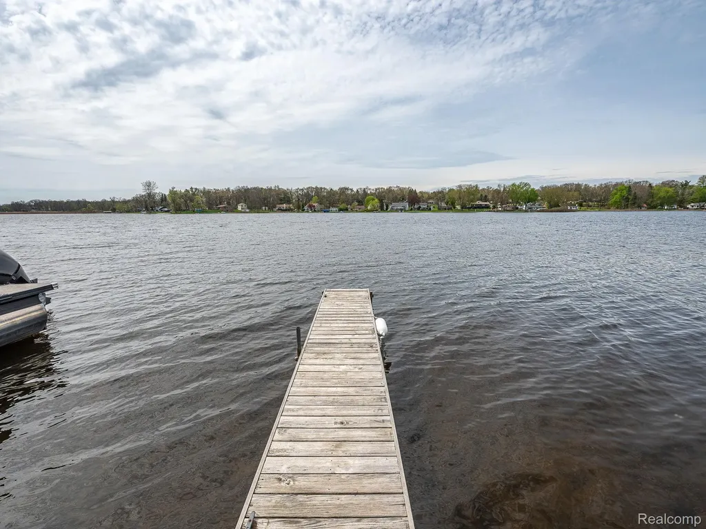 557 Alfred Street Columbia Township MI 49230