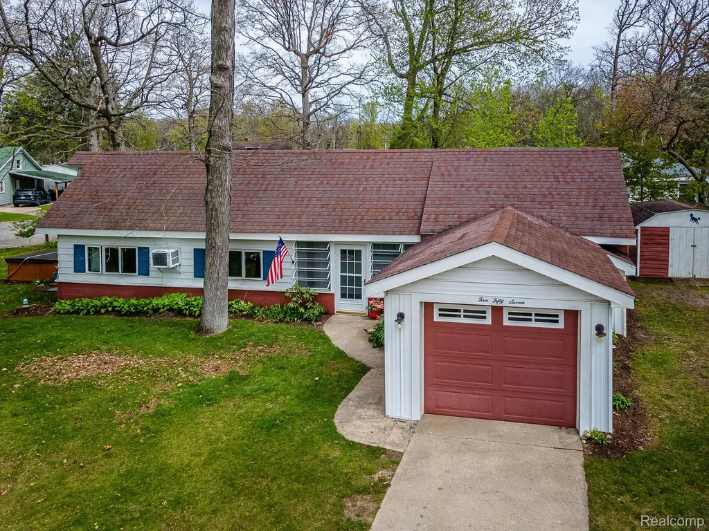 557 Alfred Street Columbia Township MI 49230