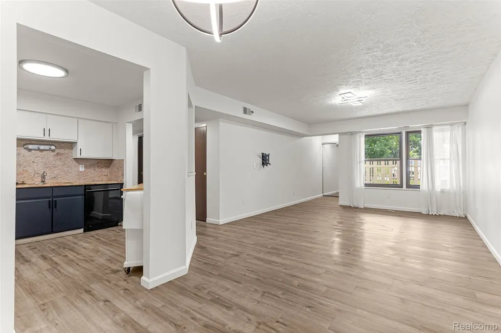 19623 Northridge Drive Northville City MI 48167