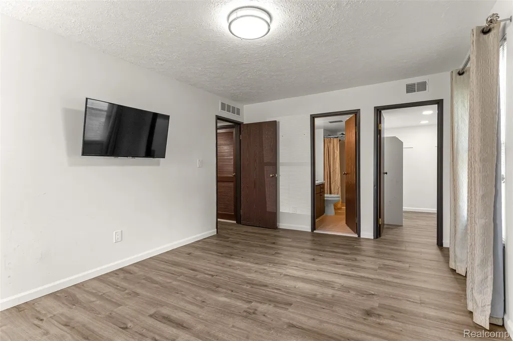 19623 Northridge Drive Northville City MI 48167
