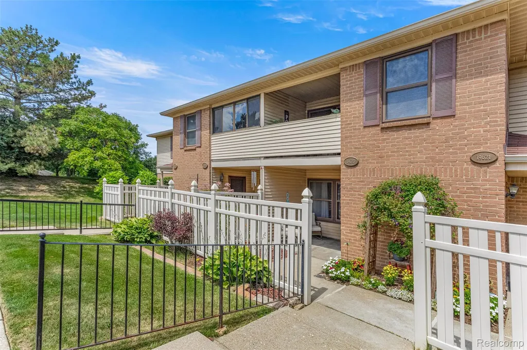 19623 Northridge Drive Northville City MI 48167