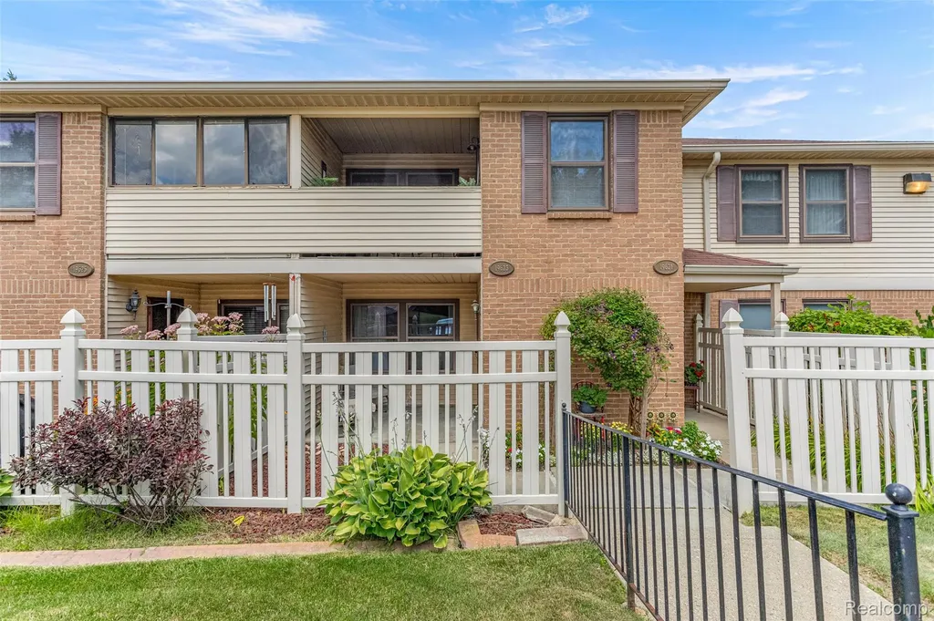 19623 Northridge Drive Northville City MI 48167