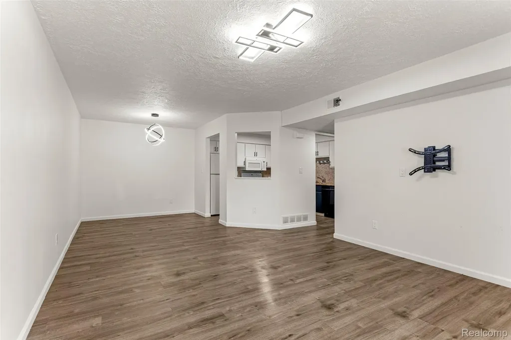 19623 Northridge Drive Northville City MI 48167
