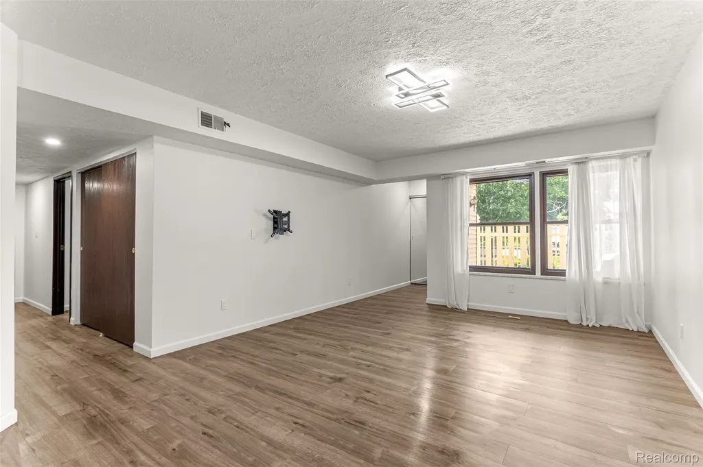 19623 Northridge Drive Northville City MI 48167