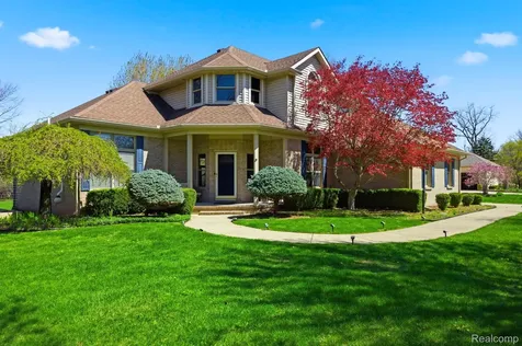 8488 Annette Avenue Grosse Ile Township MI 48138
