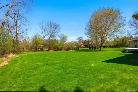 8488 Annette Avenue Grosse Ile Township MI 48138