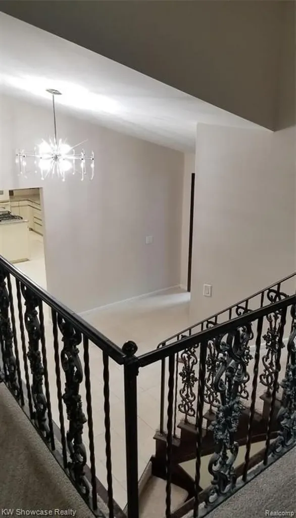 1728 Hiview Court Bloomfield Hills City MI 48302