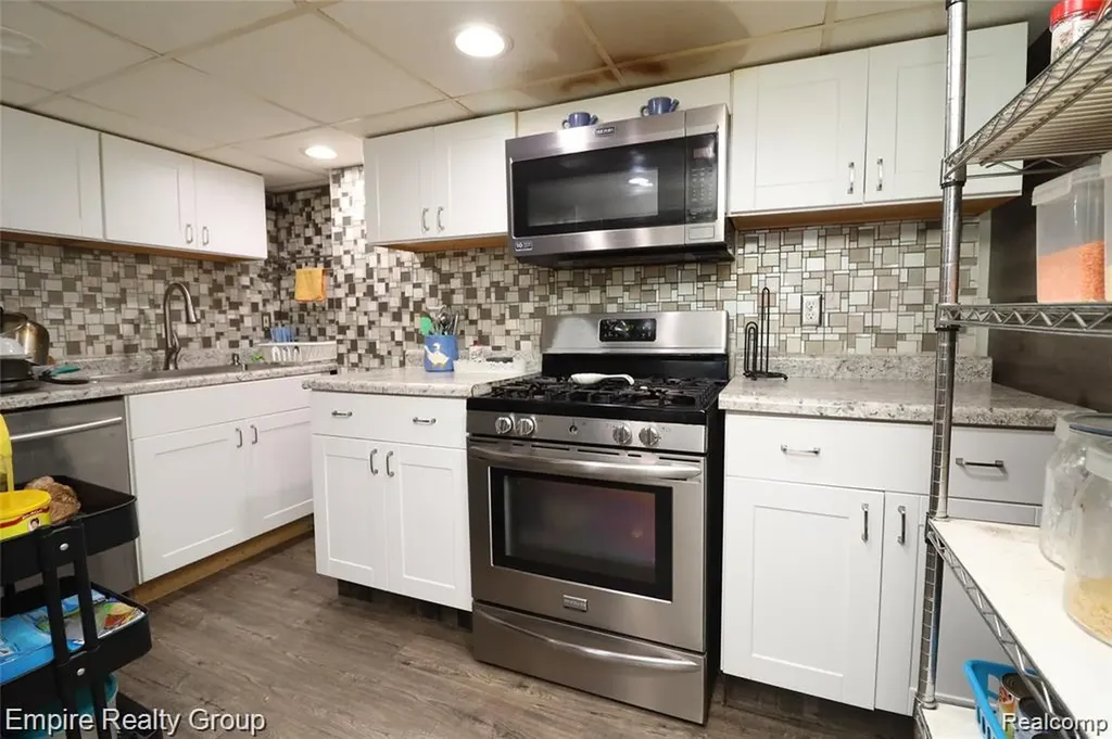 6932 Mead Street Dearborn City MI 48126