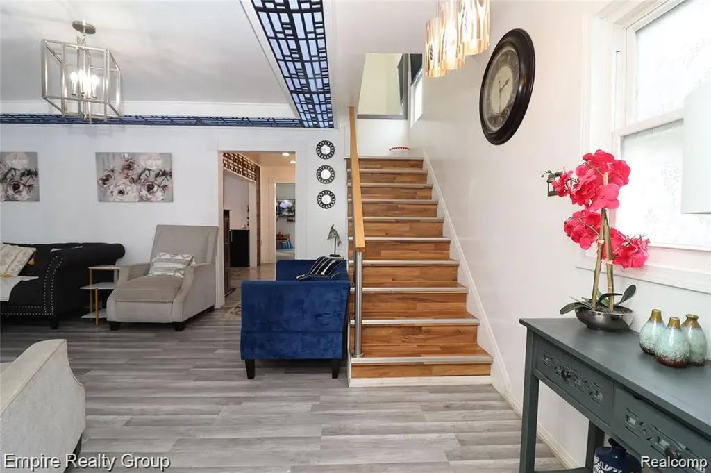 6932 Mead Street Dearborn City MI 48126