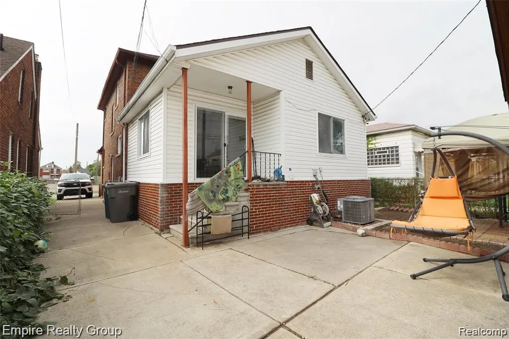 6932 Mead Street Dearborn City MI 48126