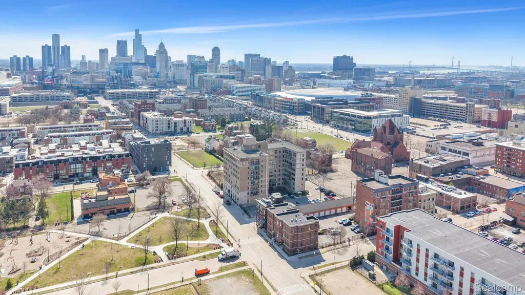 2915 John R Street Detroit City MI 48201