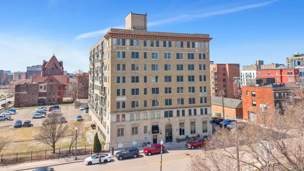 2915 John R Street Detroit City MI 48201