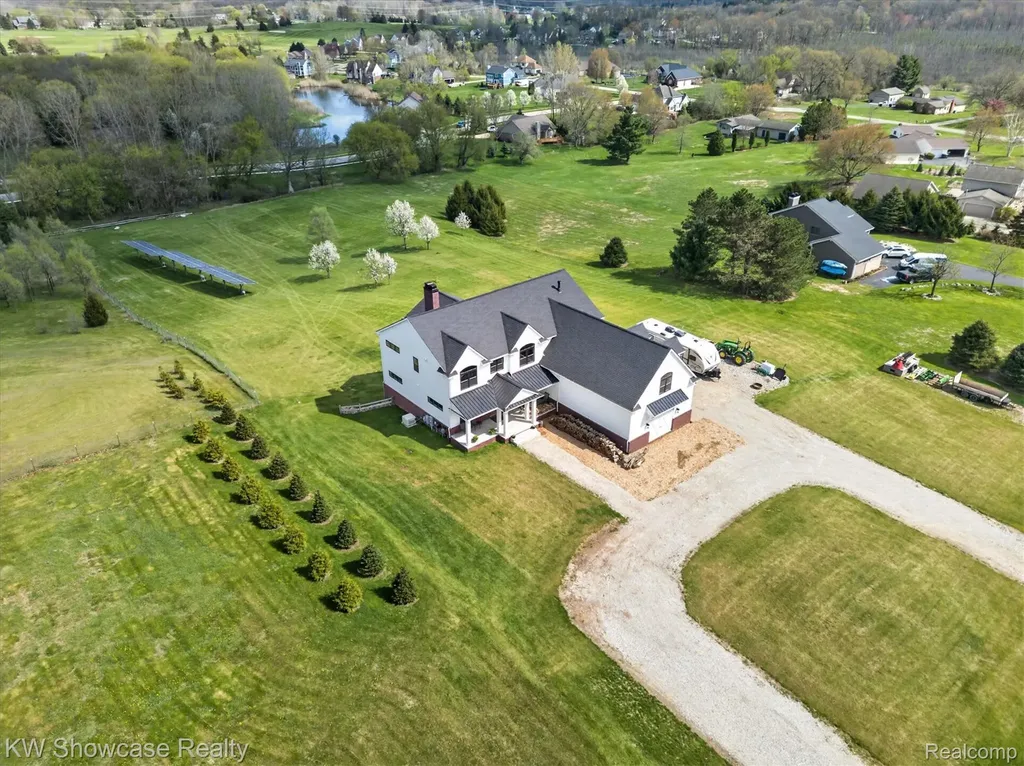 1881 Reidsview Drive White Lake Charter Township MI 48383