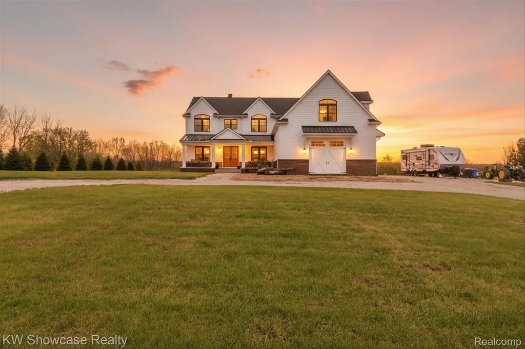 1881 Reidsview Drive White Lake Charter Township MI 48383