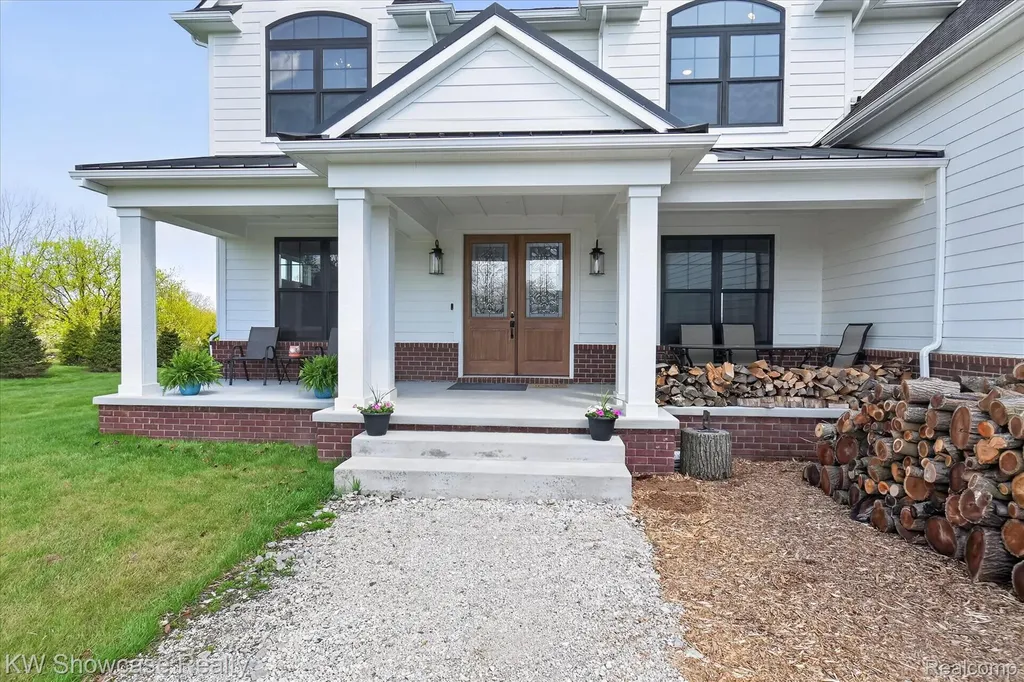 1881 Reidsview Drive White Lake Charter Township MI 48383