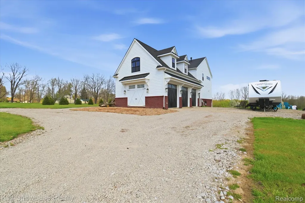 1881 Reidsview Drive White Lake Charter Township MI 48383