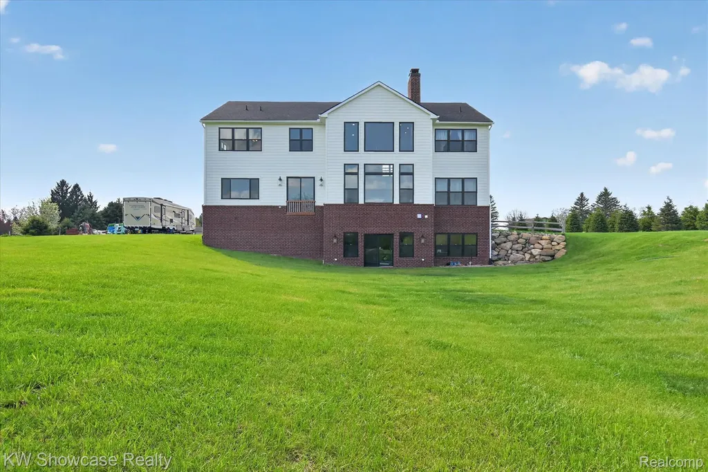 1881 Reidsview Drive White Lake Charter Township MI 48383