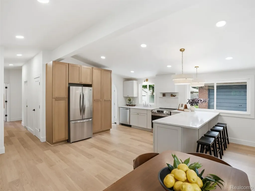 413 Poplar Avenue Royal Oak City MI 48073