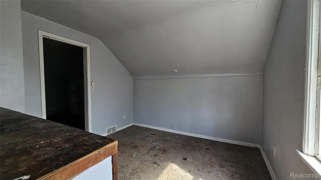19783 Annott Street Detroit City MI 48205