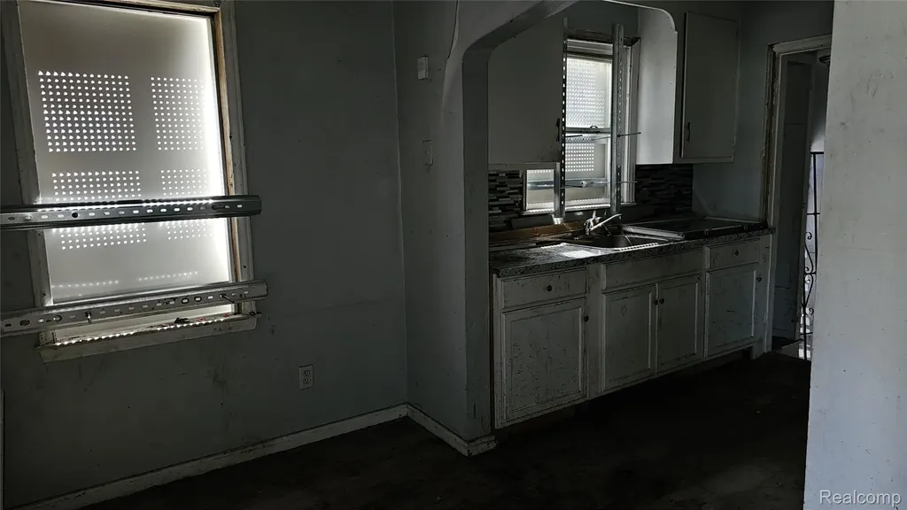 19783 Annott Street Detroit City MI 48205