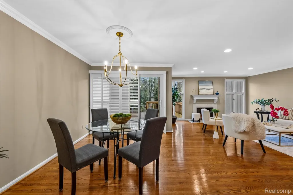 1204 S Timberview Trail Bloomfield Hills City MI 48304