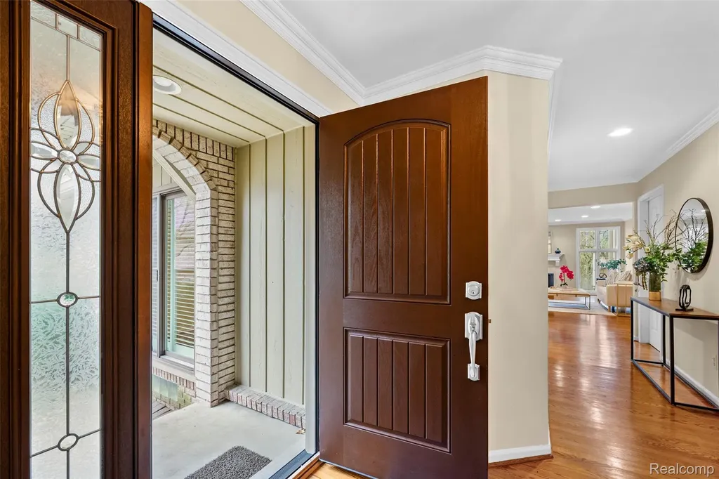 1204 S Timberview Trail Bloomfield Hills City MI 48304