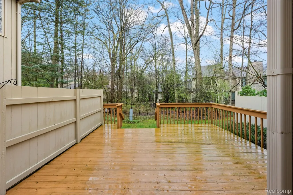 1204 S Timberview Trail Bloomfield Hills City MI 48304