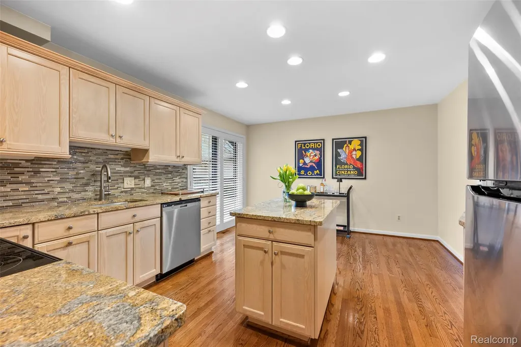 1204 S Timberview Trail Bloomfield Hills City MI 48304