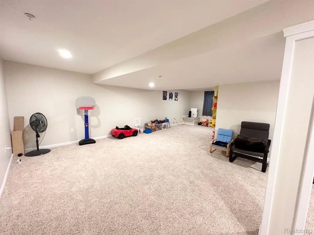 1216 Orchid Circle Canton Charter Township MI 48187