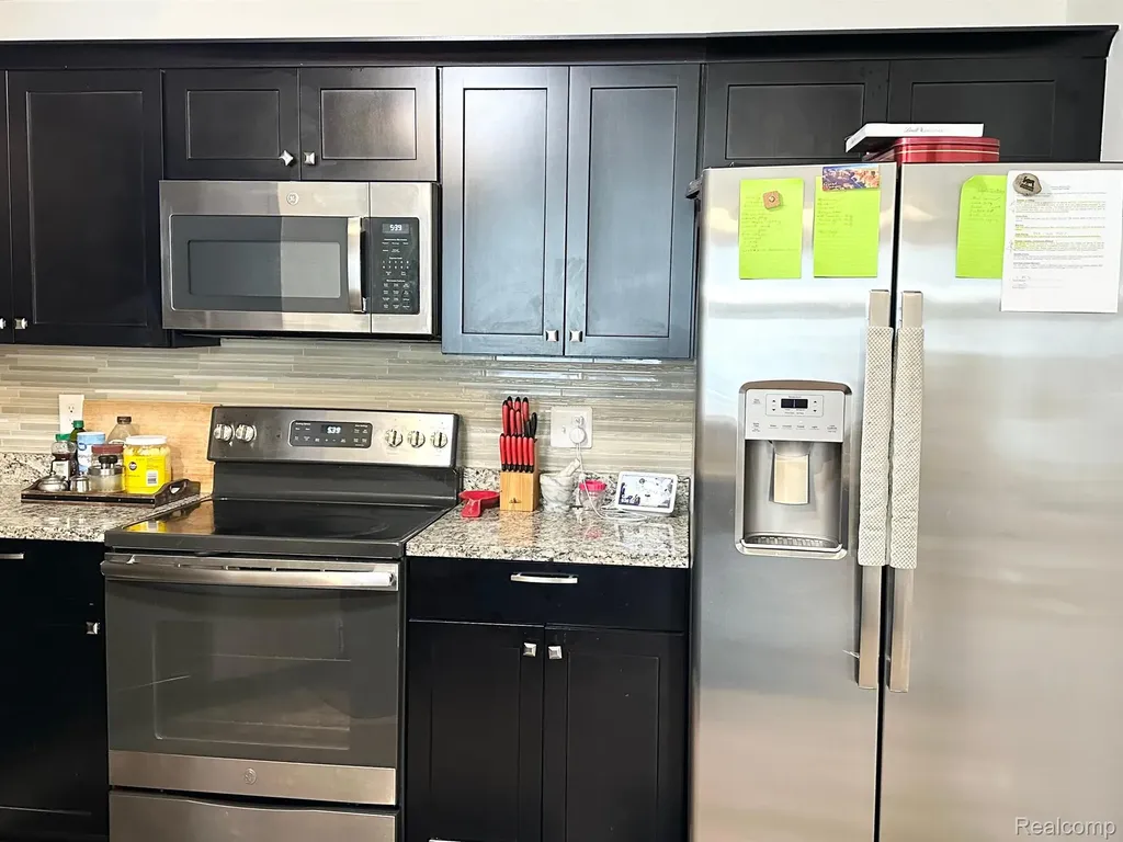 1216 Orchid Circle Canton Charter Township MI 48187